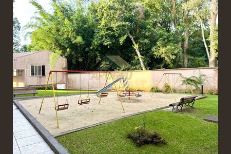 5_photo/94dce678d9.ac3b32f3884e407f-ATLAS-7563b0f4-3600-4240-a910-ee1e74ba8e30.jpg de apartamento à venda com 2 quartos, 46m² em Bacacheri, Curitiba