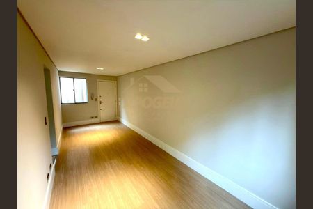 4_photo/94dce678d9.ac3b32f3884e407f-ATLAS-7f0797bf-ee3b-4060-9021-cd6b2b08dda1.jpg de apartamento à venda com 2 quartos, 46m² em Bacacheri, Curitiba