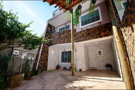 2_photo/94dce67907.5d0ee885d270d263-ATLAS-1bddcaaa-e52d-41a1-94a8-f1d8ae836c66.jpg de casa para alugar com 4 quartos, 175m² em Bacacheri, Curitiba