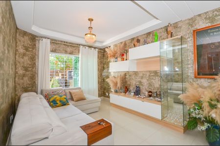 3_photo/94dce67907.5d0ee885d270d263-ATLAS-4e17c2d4-4d51-4556-be58-89ea2c374549.jpg de casa à venda com 4 quartos, 176m² em Bacacheri, Curitiba