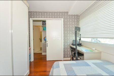 42_photo/94dce67907.5d0ee885d270d263-ATLAS-bcd36237-cfe7-4d95-b56e-0b138e41b1b6.jpg de casa à venda com 4 quartos, 176m² em Bacacheri, Curitiba