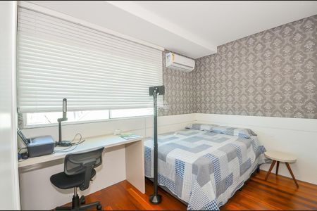 40_photo/94dce67907.5d0ee885d270d263-ATLAS-dd7a847d-a66f-4f29-8edd-ae2a38e6207c.jpg de casa à venda com 4 quartos, 176m² em Bacacheri, Curitiba