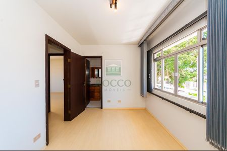 46_photo/94dce679e7.a540fc28536dc020-ATLAS-59a152b7-5e76-4c19-afbb-af78a675a6f4.jpg de casa para alugar com 4 quartos, 264m² em Bacacheri, Curitiba