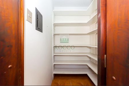30_photo/94dce679e7.a540fc28536dc020-ATLAS-b3e640a0-8fac-42f6-b147-509a72ab62e4.jpg de casa para alugar com 4 quartos, 264m² em Bacacheri, Curitiba