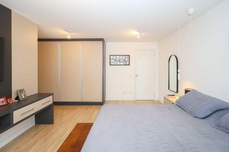 20_photo/94dce67a85.ceff8192393c33de-ATLAS-8e7dbd76-bb2d-498e-9bf3-5978d96a4ba3.jpg de casa à venda com 3 quartos, 261m² em Bacacheri, Curitiba