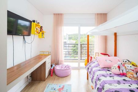 12_photo/94dce67a85.ceff8192393c33de-ATLAS-ae5b5ff1-800d-4e17-9838-d837f6ec43a2.jpg de casa à venda com 3 quartos, 261m² em Bacacheri, Curitiba