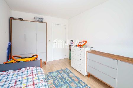 13_photo/94dce67a91.732b7fd8aaa5f07d-ATLAS-75b95939-e8c9-43e9-a7b1-1aae34dd664a.jpg de casa à venda com 0 quarto, 261m² em Bacacheri, Curitiba