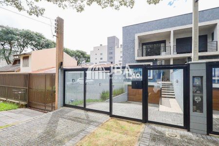 29_photo/94dce67a91.732b7fd8aaa5f07d-ATLAS-958633b3-5b19-470d-b97c-8a2a43a8032d.jpg de casa à venda com 0 quarto, 261m² em Bacacheri, Curitiba