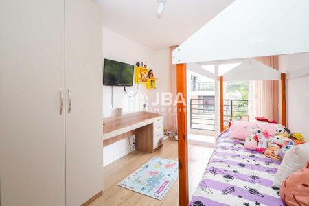 10_photo/94dce67a91.732b7fd8aaa5f07d-ATLAS-c23fdd1b-3e30-4e64-92c3-3a1934758691.jpg de casa à venda com 0 quarto, 261m² em Bacacheri, Curitiba