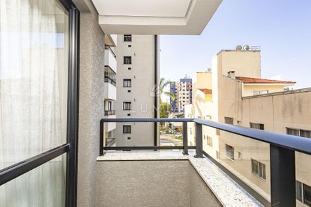 5_photo/94dce67b0d.cde03277ca2ffa85-ATLAS-141280af-e935-4631-8f2a-2e77d829528a.jpg de apartamento à venda com 2 quartos, 47m² em Bacacheri, Curitiba