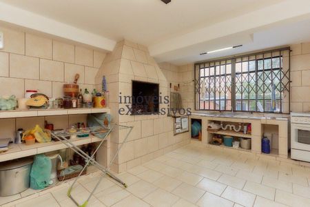 3_photo/94dce67b53.645db0b1ec4723fa-ATLAS-e5b85f93-2e4d-429e-9a2c-2227e3db8ef9.jpg de casa à venda com 4 quartos, 343m² em Bacacheri, Curitiba