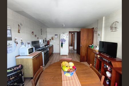19_photo/94dce67b57.14ef3540da721bcf-ATLAS-7180b4d9-1614-4f87-b3a0-6ab73e6f75af.jpg de casa à venda com 3 quartos, 200m² em Boa Vista, Curitiba