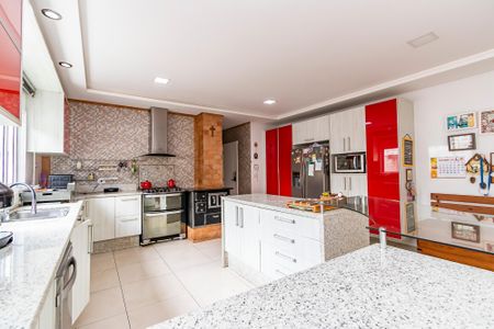 10_photo/94dce67bc1.a095ebe9a9b9d05b-ATLAS-18447343-9d6f-4ebf-9b94-e99ccb32b3c4.jpg de casa à venda com 7 quartos, 779m² em Bacacheri, Curitiba