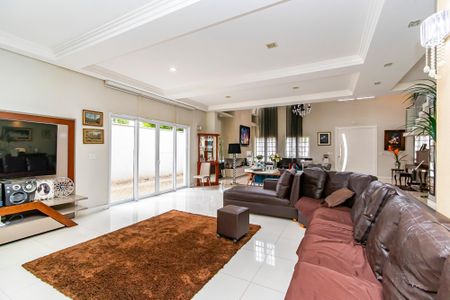 12_photo/94dce67bc1.a095ebe9a9b9d05b-ATLAS-a90a0f13-88c4-4ee5-bcad-6cf088e3fc8b.jpg de casa à venda com 7 quartos, 779m² em Bacacheri, Curitiba