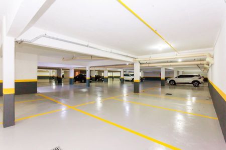 36_photo/94dce67c1f.4e221277b30b404d-ATLAS-56db5491-2807-4ca7-a6ca-a71926defea5.jpg de apartamento à venda com 3 quartos, 94m² em Bacacheri, Curitiba