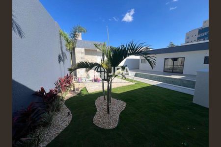 44_photo/94dce67c2b.54887b4dc90f8163-ATLAS-accc24eb-b43f-4b9c-9d5a-fe3f9d1097ff.jpg de casa à venda com 3 quartos, 300m² em Bacacheri, Curitiba