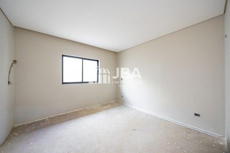 11_photo/94dce67c2b.54887b4dc90f8163-ATLAS-e7eb0a39-7dc4-48ae-8f3a-6a01b48e93ba.jpg de casa à venda com 3 quartos, 300m² em Bacacheri, Curitiba