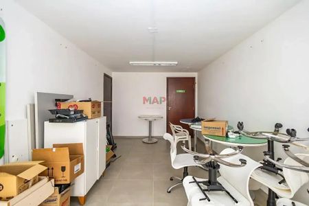 25_photo/94dce67d5d.fce91835c8d8b9fe-ATLAS-4c9d8d40-0c45-4a32-a479-701c7507d831.jpg de casa à venda com 0 quarto, 254m² em Boa Vista, Curitiba