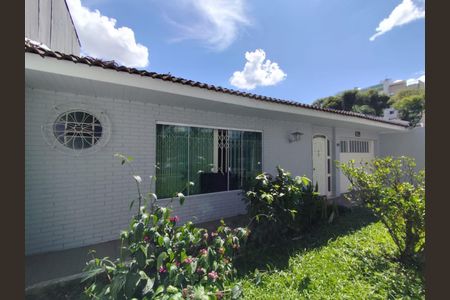 37_photo/94dce67d71.8f3f2a47dd94676f-ATLAS-0c16950b-41b1-4589-be04-178d6523d754.jpg de casa à venda com 3 quartos, 167m² em Boa Vista, Curitiba