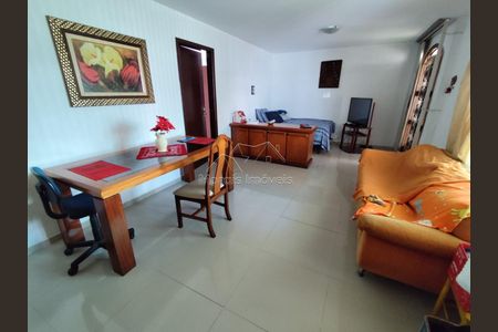 19_photo/94dce67d73.c6267d18045375b9-ATLAS-cb699f87-6493-4b37-81a5-4cd19ff2db27.jpg de casa à venda com 3 quartos, 167m² em Boa Vista, Curitiba
