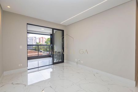 8_photo/94dce67e4b.a1abfd3743ca255d-ATLAS-2e2d20dd-4daf-4bf4-a79c-dda5618130c8.jpg de apartamento à venda com 3 quartos, 127m² em Bacacheri, Curitiba