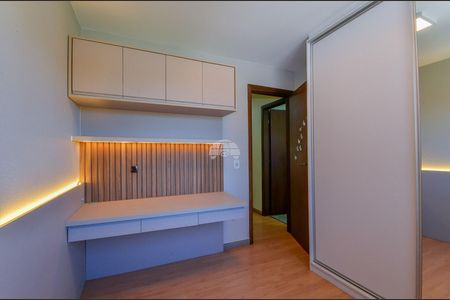 33_photo/94dce67e4f.32009d2af9ee6b9c-ATLAS-263e64bc-bf3c-41ec-a98c-61a60209ef68.jpg de casa à venda com 3 quartos, 215m² em Bacacheri, Curitiba