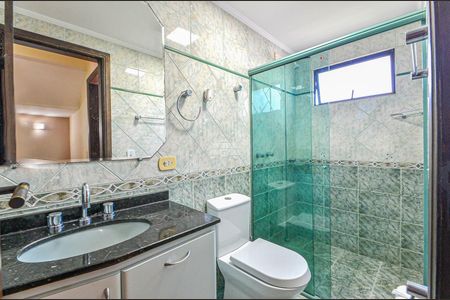 31_photo/94dce67e4f.32009d2af9ee6b9c-ATLAS-4e8a4f7e-1a1c-46a9-84d9-53efed9b7bde.jpg de casa à venda com 3 quartos, 215m² em Bacacheri, Curitiba