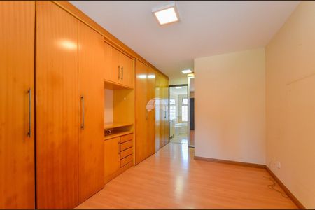 40_photo/94dce67e4f.32009d2af9ee6b9c-ATLAS-59752e9a-5ea8-413b-9fb8-40ecaef97eb6.jpg de casa à venda com 3 quartos, 215m² em Bacacheri, Curitiba