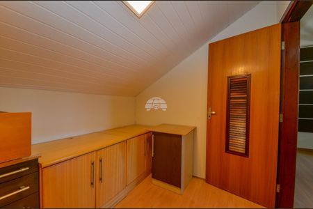 45_photo/94dce67e4f.32009d2af9ee6b9c-ATLAS-abe830be-72af-4178-b081-e55d3fd36d4e.jpg de casa à venda com 3 quartos, 215m² em Bacacheri, Curitiba