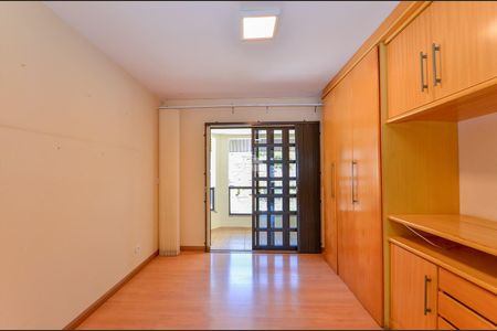 38_photo/94dce67e4f.32009d2af9ee6b9c-ATLAS-b202f207-c27e-441a-8fd3-bf0589b214a7.jpg de casa à venda com 3 quartos, 215m² em Bacacheri, Curitiba