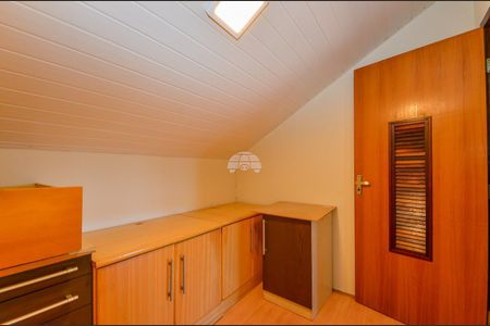 44_photo/94dce67e4f.32009d2af9ee6b9c-ATLAS-b3cfc91e-bcc1-4c3a-aba8-9e035d793343.jpg de casa à venda com 3 quartos, 215m² em Bacacheri, Curitiba