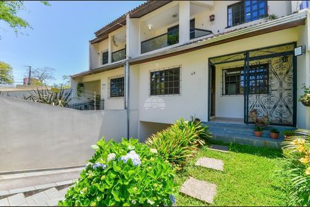 2_photo/94dce67e4f.32009d2af9ee6b9c-ATLAS-de619782-85f6-4396-acf9-8748c155bd1f.jpg de casa à venda com 3 quartos, 215m² em Bacacheri, Curitiba