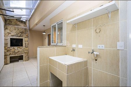 13_photo/94dce67efd.64be89600eea995d-ATLAS-c02de168-ff73-40ee-b1ea-b4eb27f6aa2a.jpg de casa à venda com 3 quartos, 183m² em Bacacheri, Curitiba