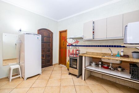 41_photo/94dce67fc5.a64889f4275538b8-ATLAS-5bd2bdc9-1342-48c1-a49a-62fbef11f294.jpg de casa à venda com 7 quartos, 349m² em Bacacheri, Curitiba