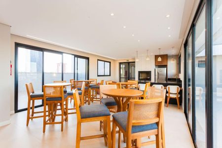 21_photo/94dce67fd3.f861ecc718bdcbd7-ATLAS-b0aba94a-7837-47a0-b306-37dc242bfe49.jpg de apartamento à venda com 2 quartos, 66m² em Bacacheri, Curitiba