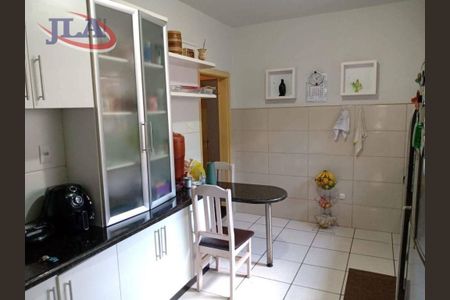 18_photo/94dce680b5.edf2212802869f81-ATLAS-36873e83-8beb-4541-9eaf-cfc36f76670d.jpg de casa à venda com 3 quartos, 115m² em Boa Vista, Curitiba