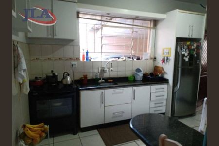 20_photo/94dce680b5.edf2212802869f81-ATLAS-6f184bca-0f1b-4a6f-ab0d-fa3fa846a1bf.jpg de casa à venda com 3 quartos, 115m² em Boa Vista, Curitiba