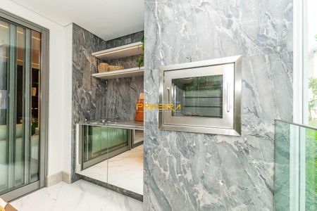 5_photo/94dce680bb.4b227a8d41877f4e-ATLAS-ab1e432c-3f42-459c-8e85-8bd051cdf8c9.jpg de apartamento à venda com 3 quartos, 225m² em Bacacheri, Curitiba