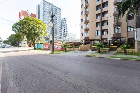 2_photo/94dce681ab.d4efe7a6609ca9e0-ATLAS-19ece083-3f83-46c6-b5a3-29f38b8eafc4.jpg de apartamento à venda com 2 quartos, 73m² em Bacacheri, Curitiba