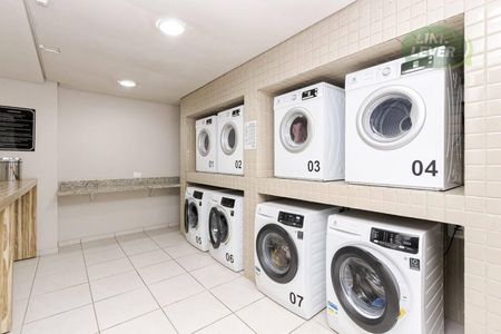 49_photo/94dce681bb.177f86d15b237be4-ATLAS-ca00d20e-4227-40f2-b437-6a929e1a4194.jpg de apartamento à venda com 1 quarto, 29m² em Bacacheri, Curitiba