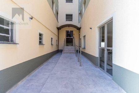 3_photo/94dce681e3.daffc0322b76c05a-ATLAS-d670e626-7c20-45d1-a393-c08d7744df8d.jpg de apartamento à venda com 3 quartos, 65m² em Cabral, Curitiba