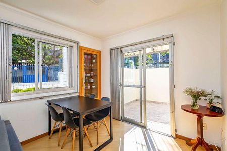 9_photo/94dce6833b.a15f321e408d66f6-ATLAS-956e61a5-ce42-4bd9-b6f3-86dc8fde86f4.jpg de apartamento à venda com 3 quartos, 126m² em Cabral, Curitiba