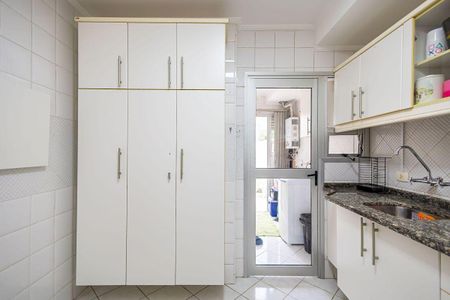 5_photo/94dce6833b.a15f321e408d66f6-ATLAS-e0eb8baf-9973-4760-9a89-9bb28732cf81.jpg de apartamento à venda com 3 quartos, 126m² em Cabral, Curitiba