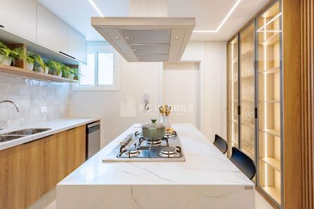 5_photo/94dce683a7.307611fa4065a5b8-ATLAS-0e0f2be9-3450-4135-aa85-8c7d48c0165e.jpg de apartamento à venda com 3 quartos, 217m² em Cabral, Curitiba