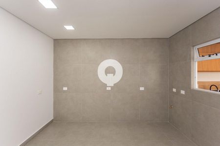 10_photo/94dce683b9.9f73e101bd22bb98-ATLAS-4988f7b1-efea-41c2-81b4-672337b8f562.jpg de casa à venda com 3 quartos, 210m² em Cabral, Curitiba