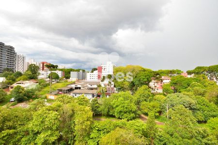 14_photo/94dce683c3.1973d6fa9d6e7b81-ATLAS-50fe72b6-11bf-4965-81f8-636eebf2ca67.jpg de apartamento à venda com 3 quartos, 109m² em Cabral, Curitiba