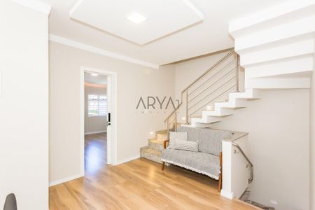 15_photo/94dce683c7.e0fab4a54f4f6967-ATLAS-c1872e1b-44bf-4aa3-8645-2ea556ec4cd7.jpg de casa à venda com 3 quartos, 210m² em Cabral, Curitiba