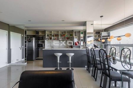 7_photo/94dce683c9.588d4a7fb74764b6-ATLAS-8703c8b8-e11b-4604-8119-4b72c408bfa3.jpg de apartamento à venda com 3 quartos, 242m² em Cabral, Curitiba