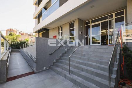 2_photo/94dce683c9.588d4a7fb74764b6-ATLAS-938544d3-78cd-4a82-b464-e757a0b0ec60.jpg de apartamento à venda com 3 quartos, 242m² em Cabral, Curitiba