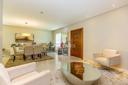 8_photo/94dce683d1.a1d48978715eb3ca-ATLAS-2834f730-b6fd-49a2-a29d-c31cd8f8ed1e.jpg de casa à venda com 6 quartos, 400m² em Cabral, Curitiba